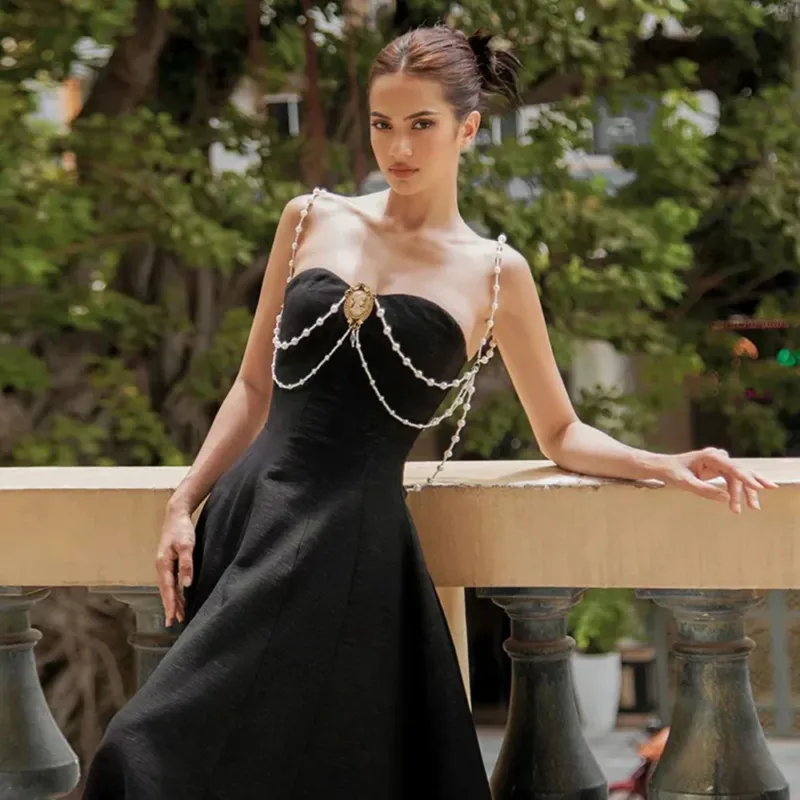 Damen Elegantes Vintage-Kleid mit Perlenverzierung – Élara